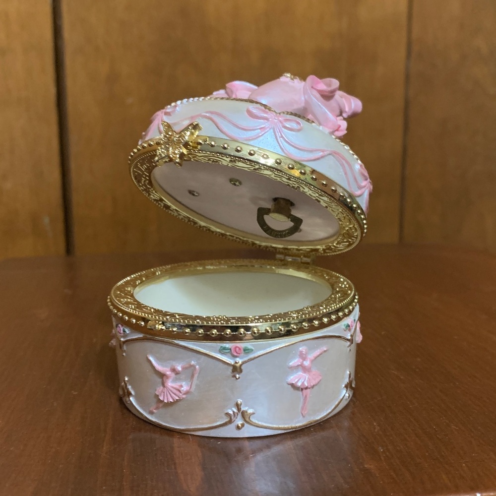 THE SAN FRANCISCO MUSIC BOX -Elegant Pink Ballerina with Gold Accents-Music Box